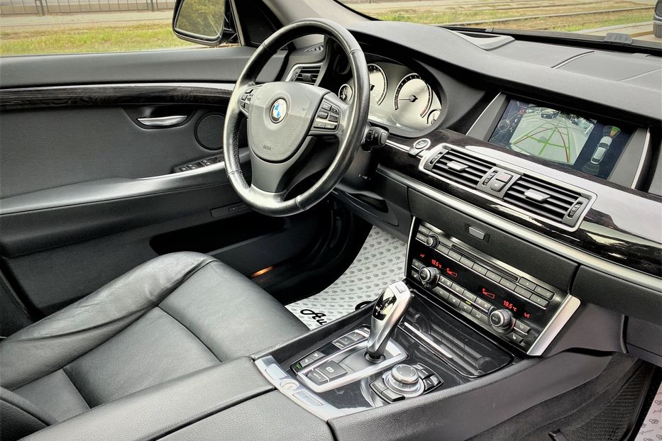 Продам BMW 535 I 2013 года в Одессе