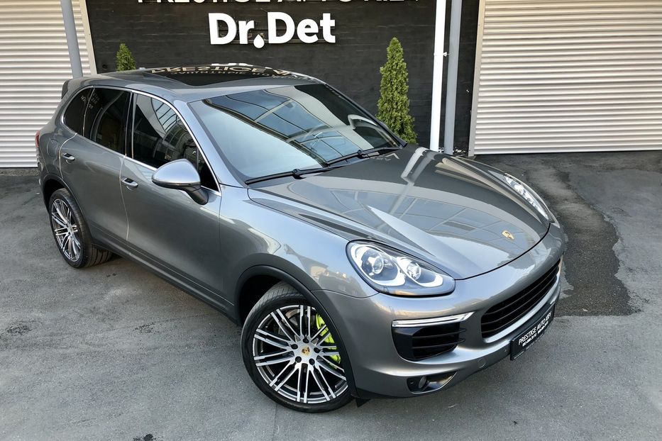 Продам Porsche Cayenne S E-Hybrid 2015 года в Киеве