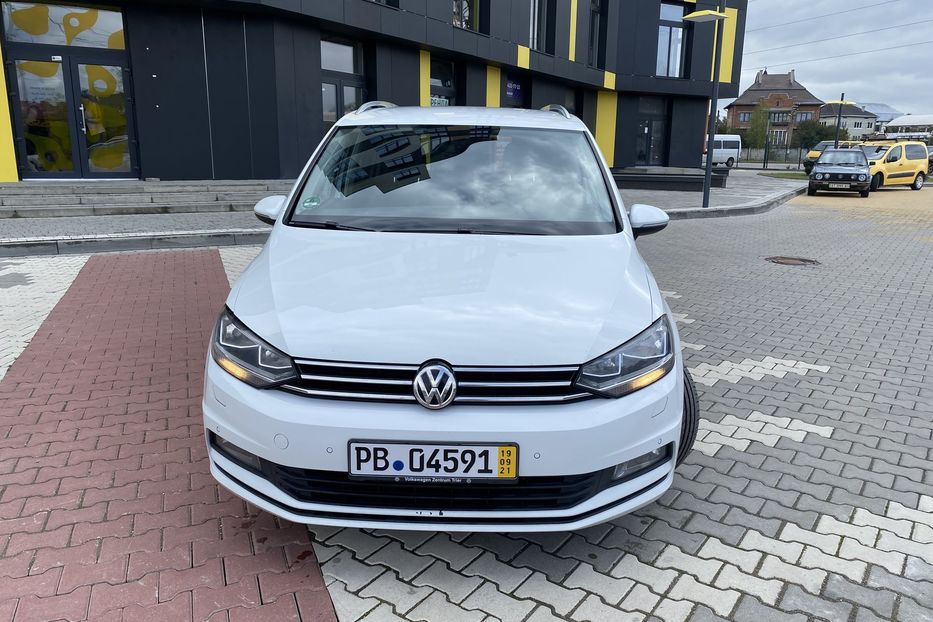 Продам Volkswagen Touran Comfort line akpp 2.0tdi 2017 года в г. Брошнив-осада, Ивано-Франковская область