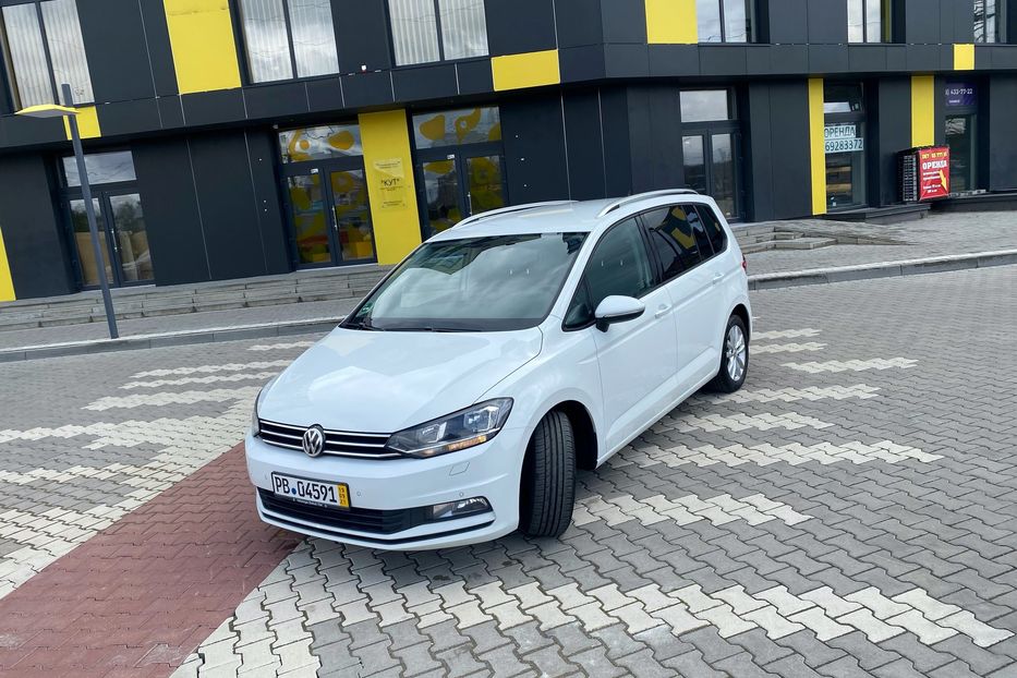 Продам Volkswagen Touran Comfort line akpp 2.0tdi 2017 года в г. Брошнив-осада, Ивано-Франковская область