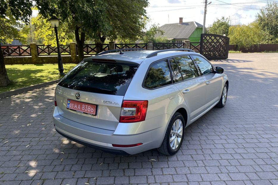 Продам Skoda Octavia A7 Elegance akp 85kwt 2018 года в г. Брошнив-осада, Ивано-Франковская область