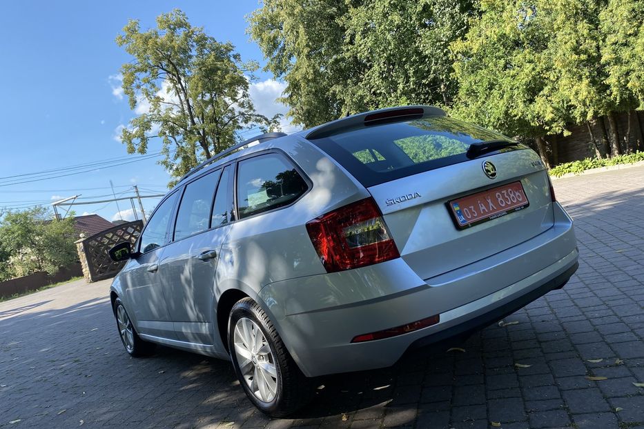 Продам Skoda Octavia A7 Elegance akp 85kwt 2018 года в г. Брошнив-осада, Ивано-Франковская область