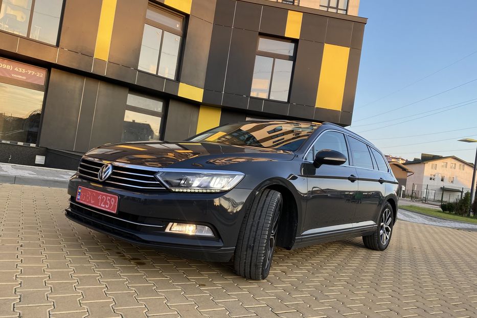 Продам Volkswagen Passat B8 Comfort line 2.0 akpp 2017 года в г. Брошнив-осада, Ивано-Франковская область