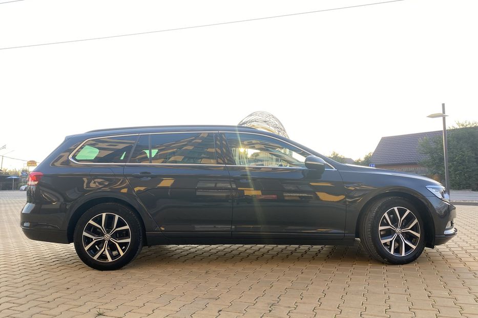 Продам Volkswagen Passat B8 Comfort line 2.0 akpp 2017 года в г. Брошнив-осада, Ивано-Франковская область