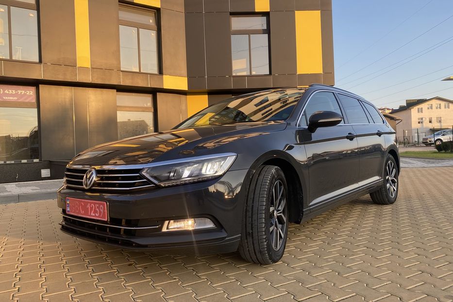 Продам Volkswagen Passat B8 Comfort line 2.0 akpp 2017 года в г. Брошнив-осада, Ивано-Франковская область