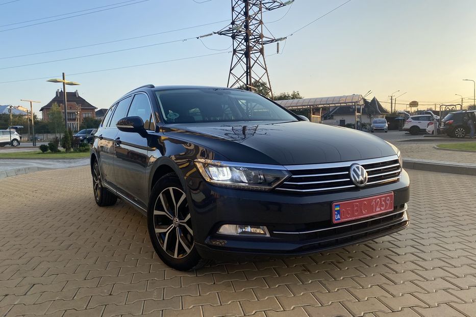 Продам Volkswagen Passat B8 Comfort line 2.0 akpp 2017 года в г. Брошнив-осада, Ивано-Франковская область