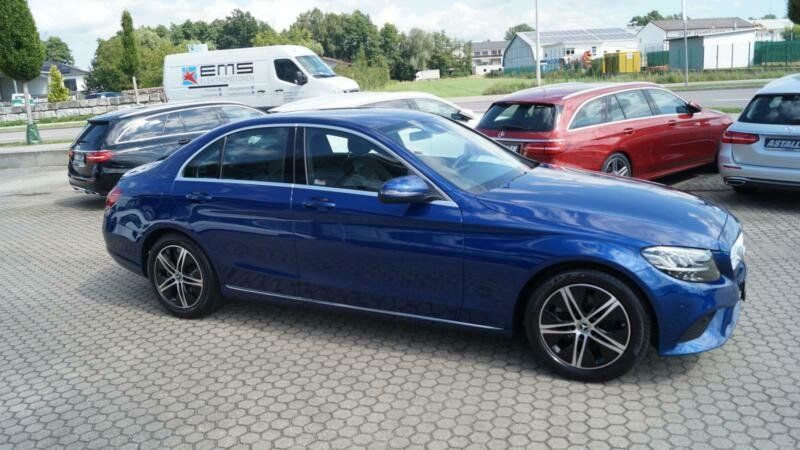 Продам Mercedes-Benz C-Class 220d 2020 года в Киеве