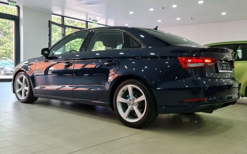 Продам Audi A3 2017 года в Киеве