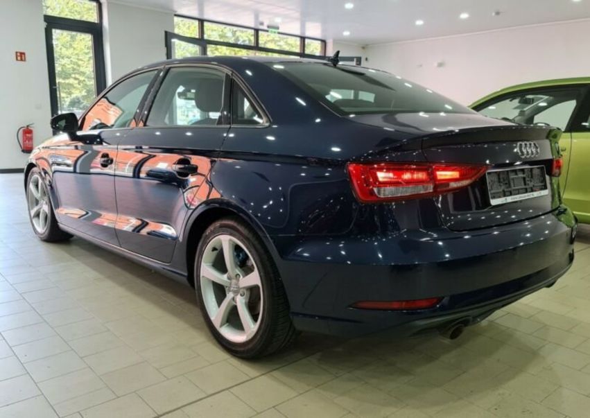 Продам Audi A3 2017 года в Киеве