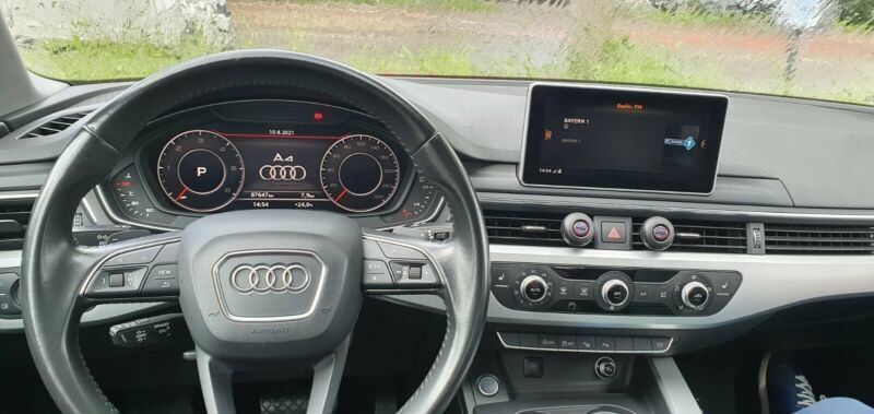 Продам Audi A4 2017 года в Киеве