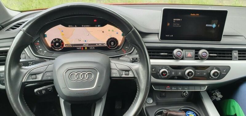 Продам Audi A4 2017 года в Киеве