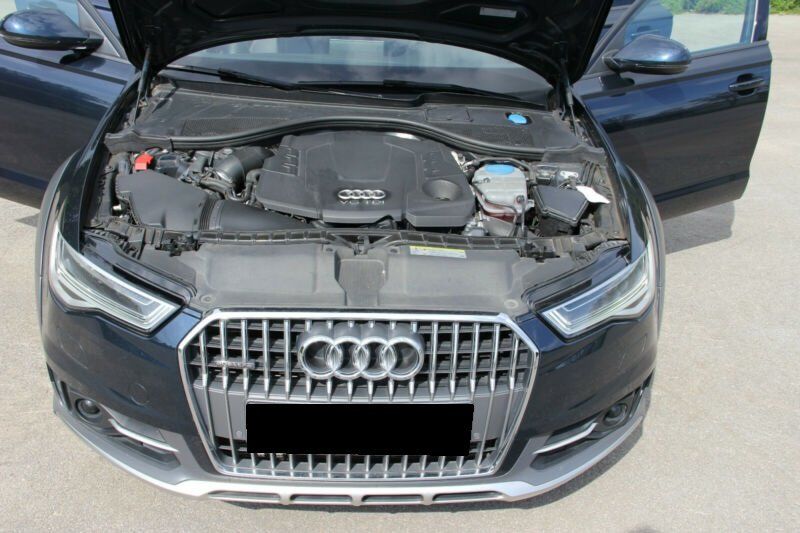 Продам Audi A6 Allroad 2016 года в Киеве