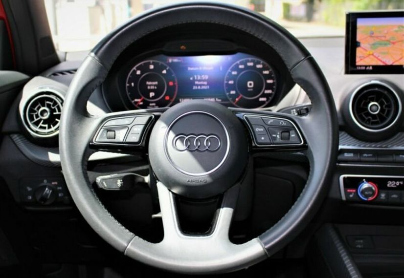 Продам Audi Q2 S-Line 2017 года в Киеве