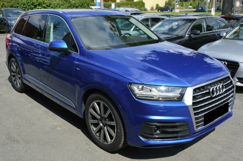 Продам Audi Q7 S-Line 2017 года в Киеве