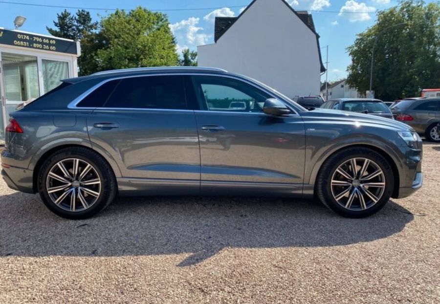 Продам Audi Q8 S-Line 2019 года в Киеве