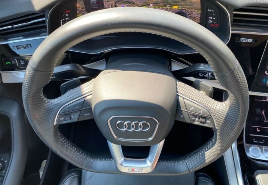 Продам Audi Q8 S-Line 2019 года в Киеве