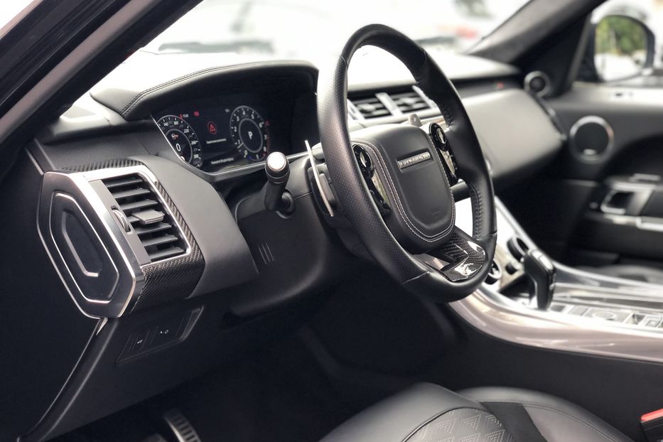 Продам Land Rover Range Rover Sport SVR 2018 года в Киеве
