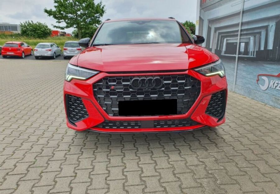 Продам Audi Q3 RS 2020 года в Киеве