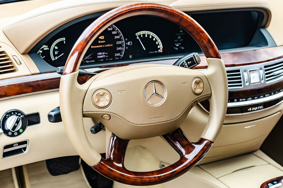Продам Mercedes-Benz S-Class 550L 4Matic 2007 года в Киеве