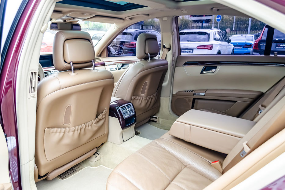 Продам Mercedes-Benz S-Class 550L 4Matic 2007 года в Киеве