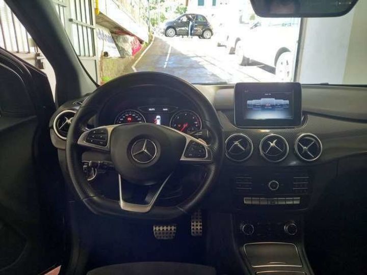 Продам Mercedes-Benz B-Class 180 d Sport  2018 года в Киеве