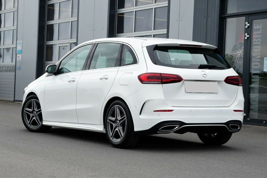 Продам Mercedes-Benz B-Class 180 AMG Line 2019 года в Киеве