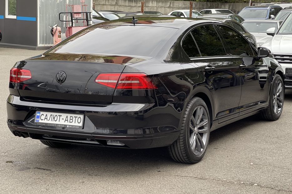 Продам Volkswagen Passat B8 4 MOTION 2016 года в Киеве