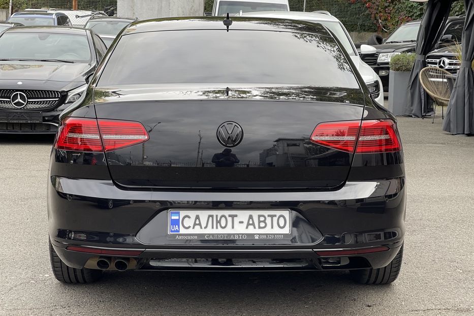 Продам Volkswagen Passat B8 4 MOTION 2016 года в Киеве