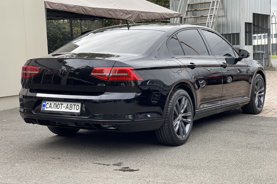 Продам Volkswagen Passat B8 4 MOTION 2016 года в Киеве