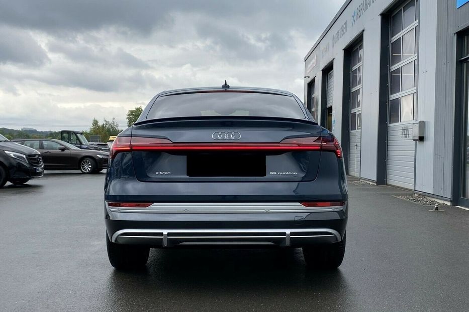 Продам Audi E-Tron 55 Sportback 2020 года в Киеве