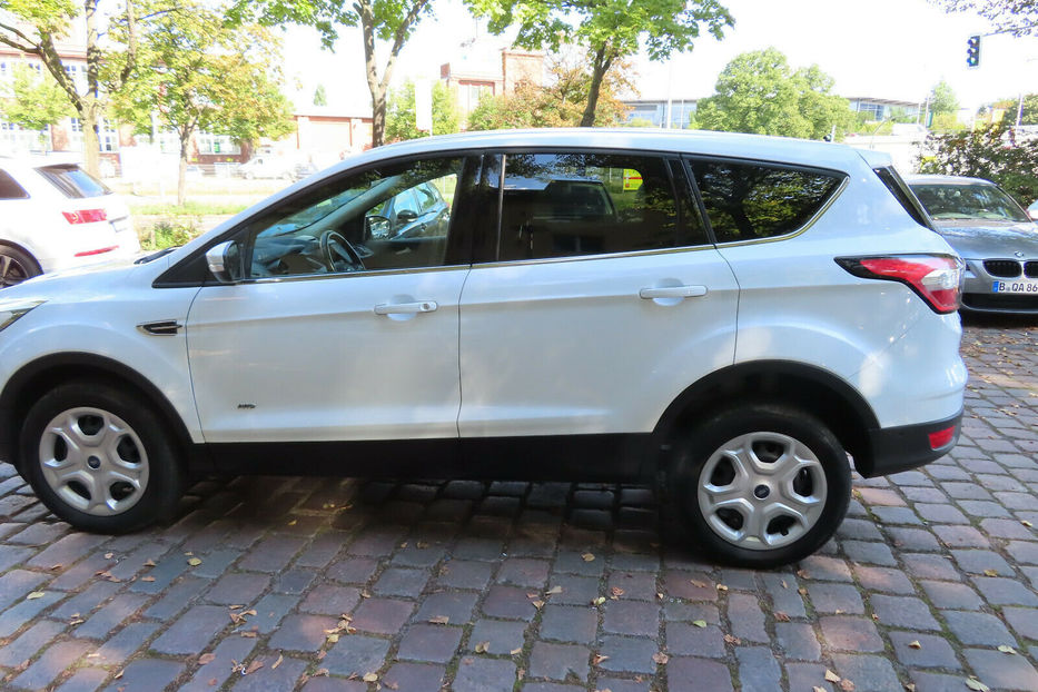 Продам Ford Kuga 2018 года в Киеве