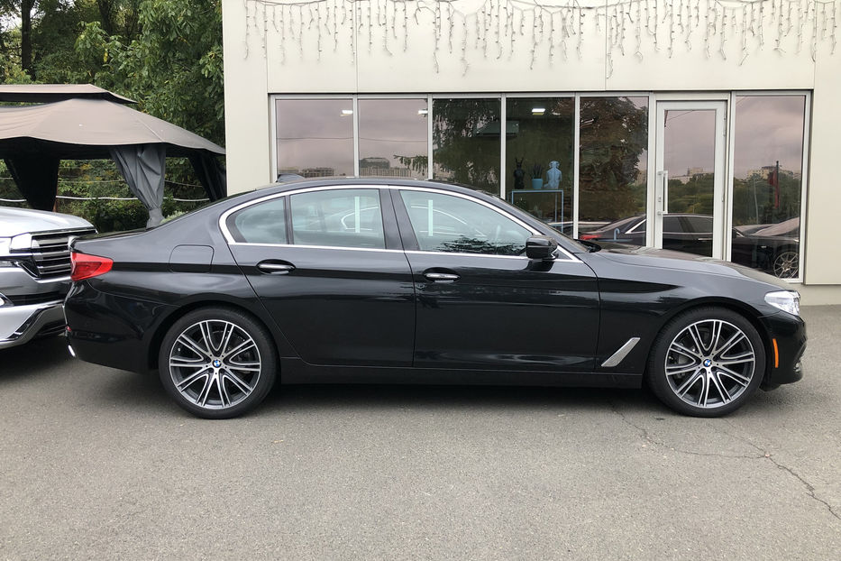 Продам BMW 540 2017 года в Киеве