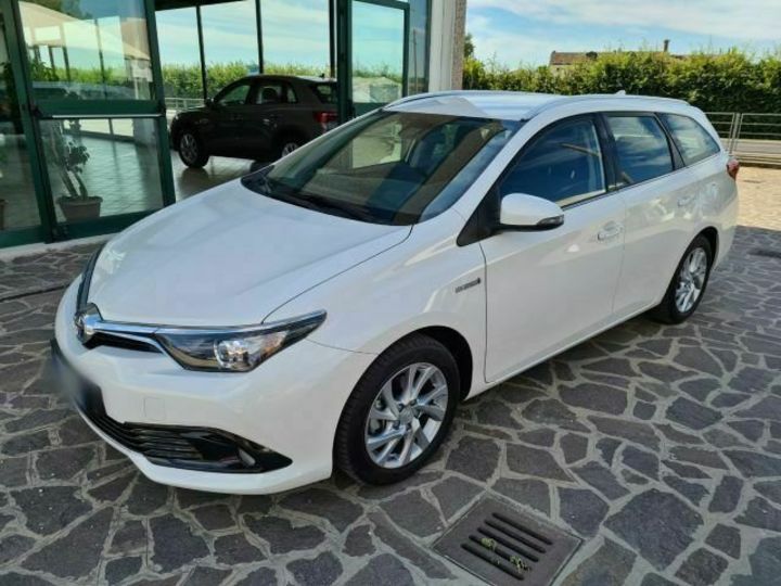 Продам Toyota Auris Long 2016 года в Киеве