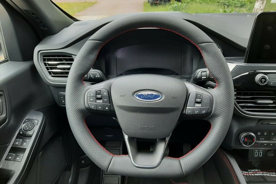 Продам Ford Kuga Plug-In Hybrid ST-Line X 2021 года в Киеве
