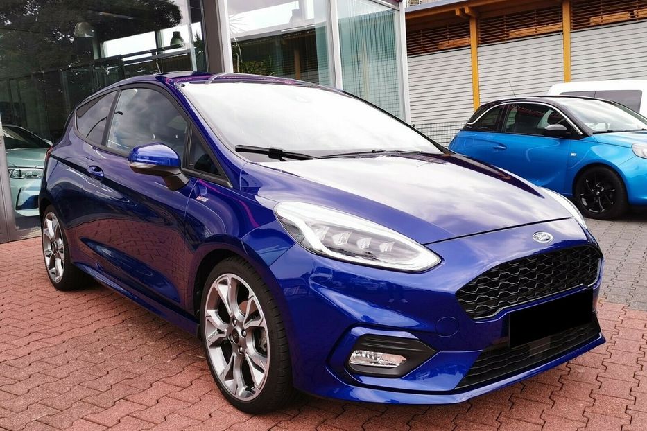 Продам Ford Fiesta 2018 года в Киеве