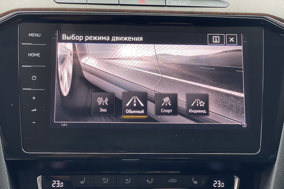 Продам Volkswagen Passat B8 Highline 2017 года в Киеве