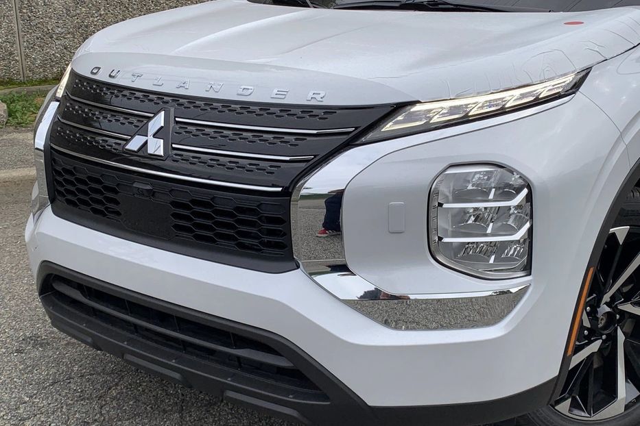 Продам Mitsubishi Outlander AWD 2021 года в Киеве