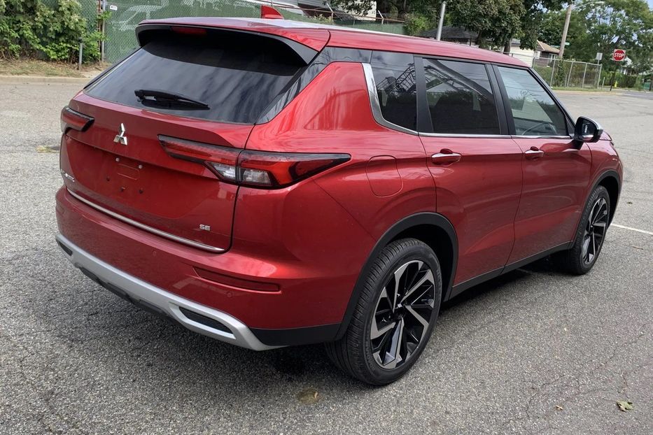 Продам Mitsubishi Outlander 2021 года в Киеве