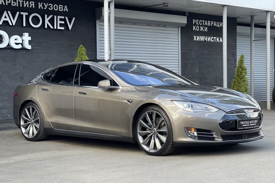 Продам Tesla Model S 70D 2015 года в Киеве