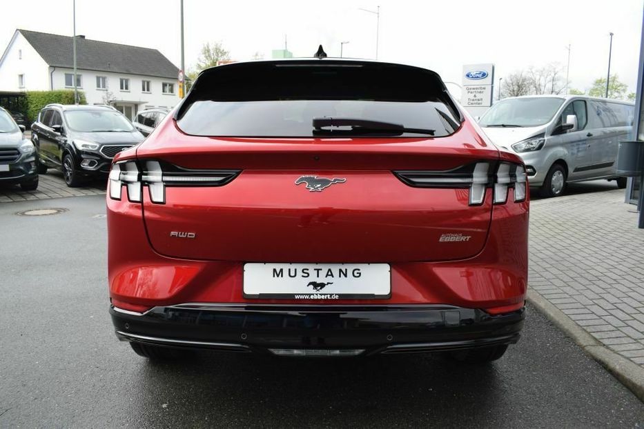 Продам Ford Mustang Mach-E 2021 года в Киеве