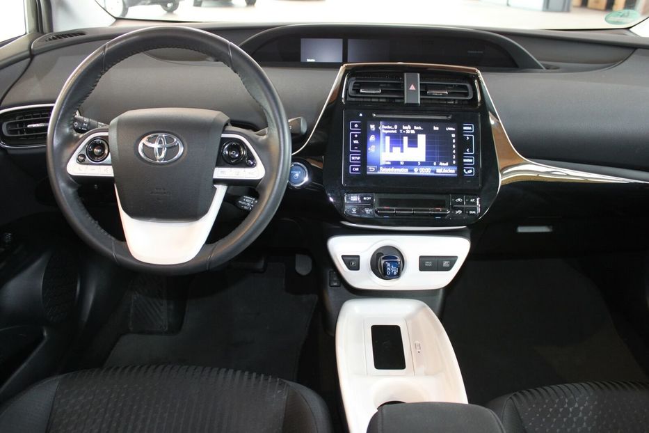 Продам Toyota Prius Comfort 2016 года в Киеве