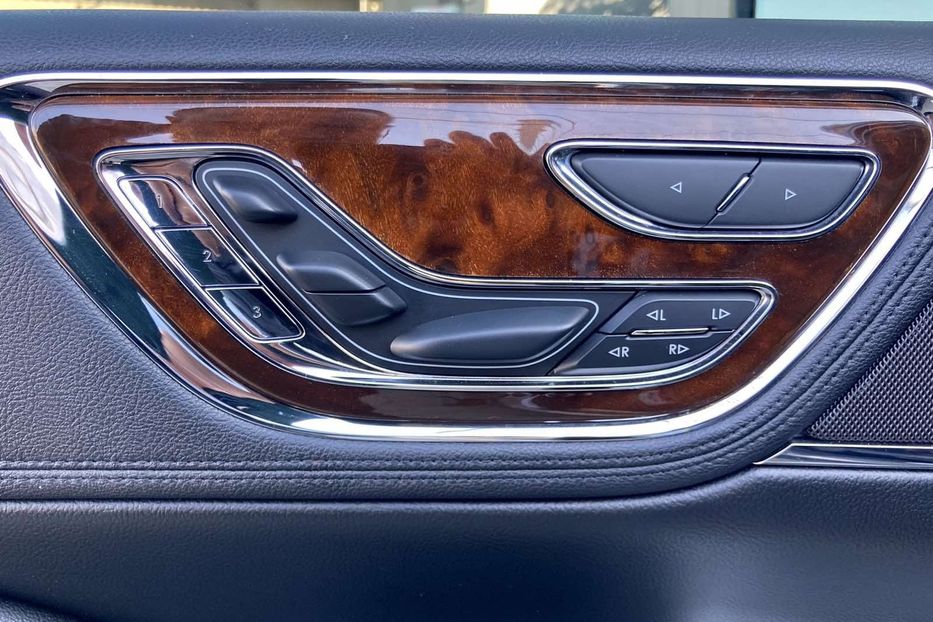 Продам Lincoln Continental 2016 года в Одессе
