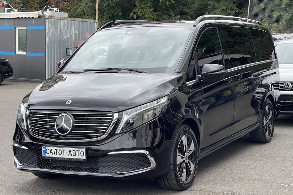 Продам Mercedes-Benz V-Class EQV300 2021 года в Киеве