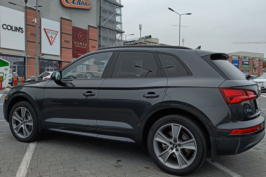 Продам Audi Q5 Premium plus Quattro  2019 года в Львове