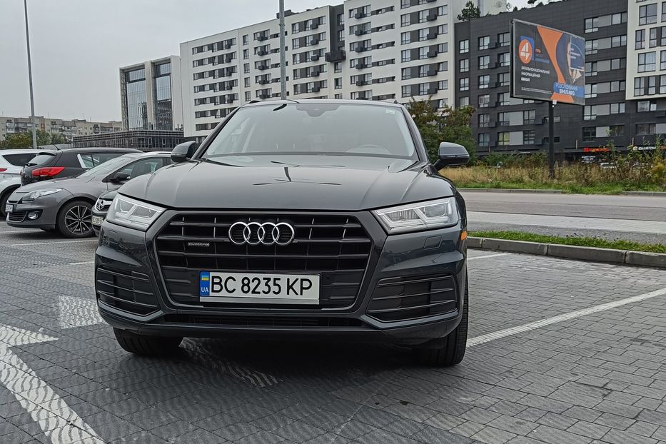 Продам Audi Q5 Premium plus Quattro  2019 года в Львове