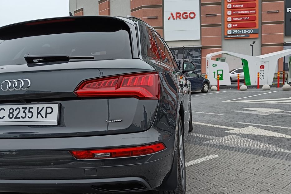 Продам Audi Q5 Premium plus Quattro  2019 года в Львове