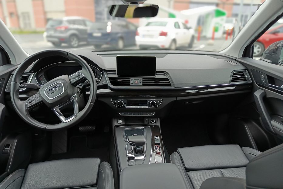 Продам Audi Q5 Premium plus Quattro  2019 года в Львове