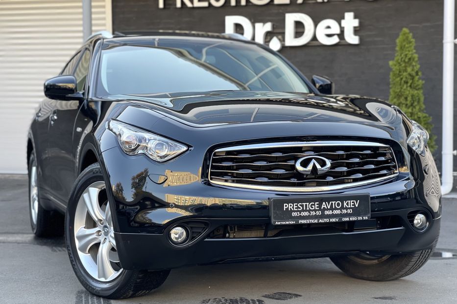 Продам Infiniti FX 37 2011 года в Киеве