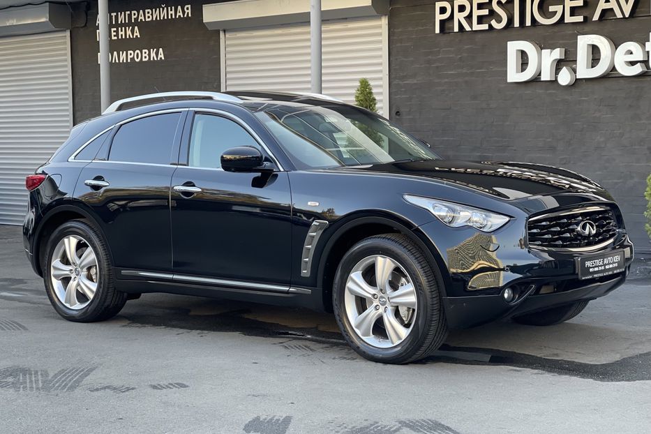 Продам Infiniti FX 37 2011 года в Киеве