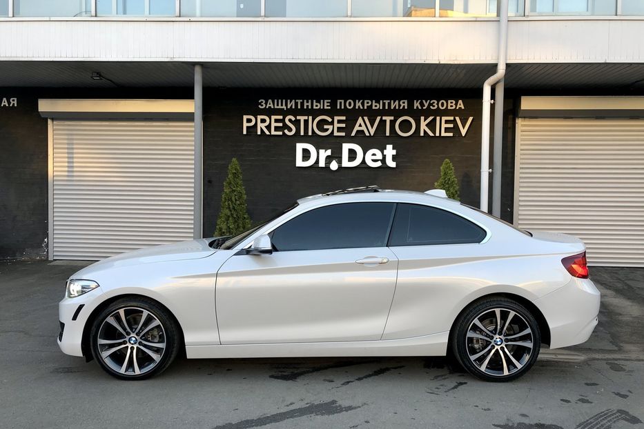 Продам BMW 2 Series 230i X-Drive 2019 года в Киеве